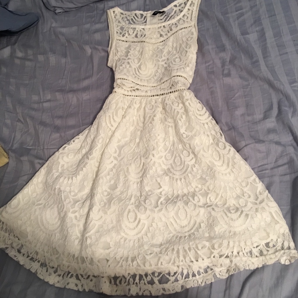 White lace dress